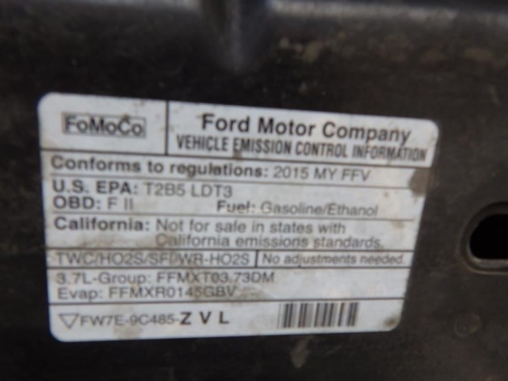 2015-ford-explorer-image-12