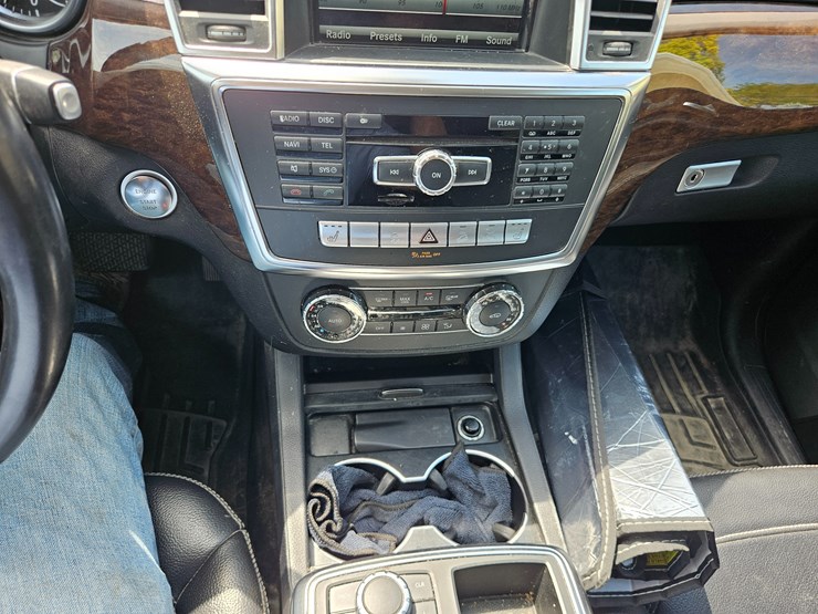 #18517-•-2013-mercedes-benz-m-class-multipurpose-vehicle-(mpv)-image-42
