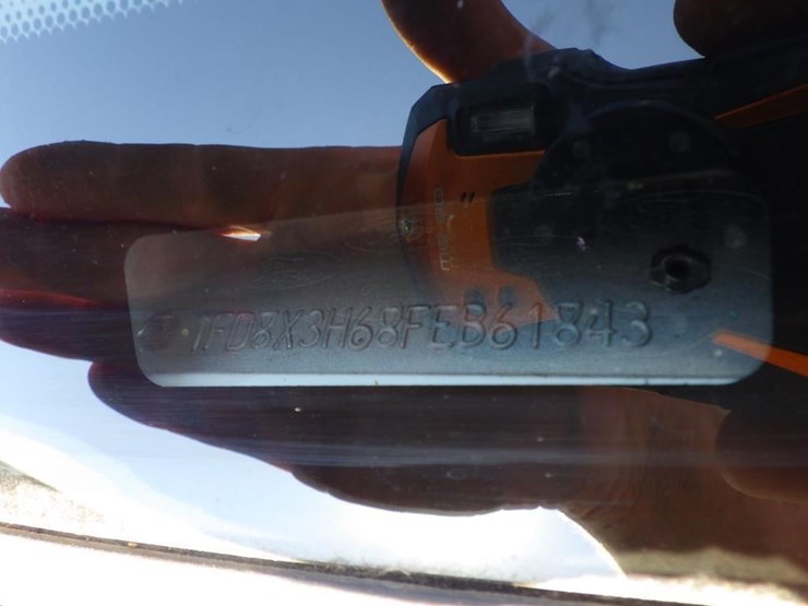 2015-ford-f350-image-16