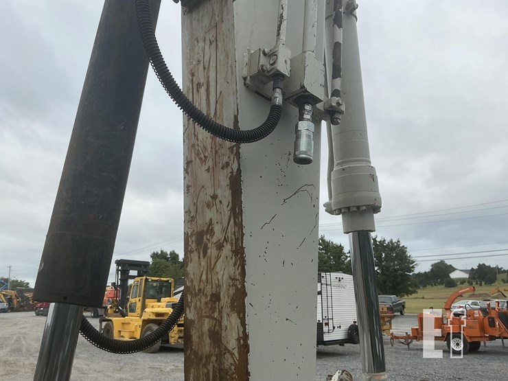 2016-takeuchi-tb1140-image-14