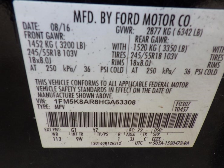 2017-ford-explorer-image-16