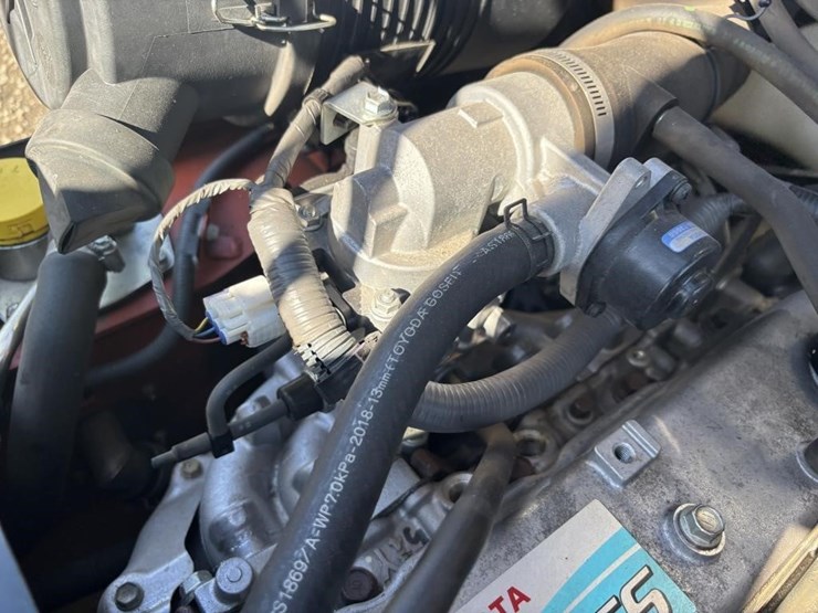 2018-toyota-8fgcu15-image-31