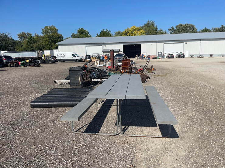 #6644-•-picnic-table-image-6