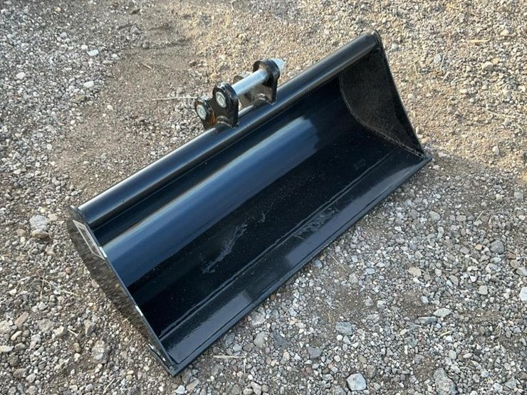 #2752-•-unused-2025-ir-80cm-toothless-bucket-image-1