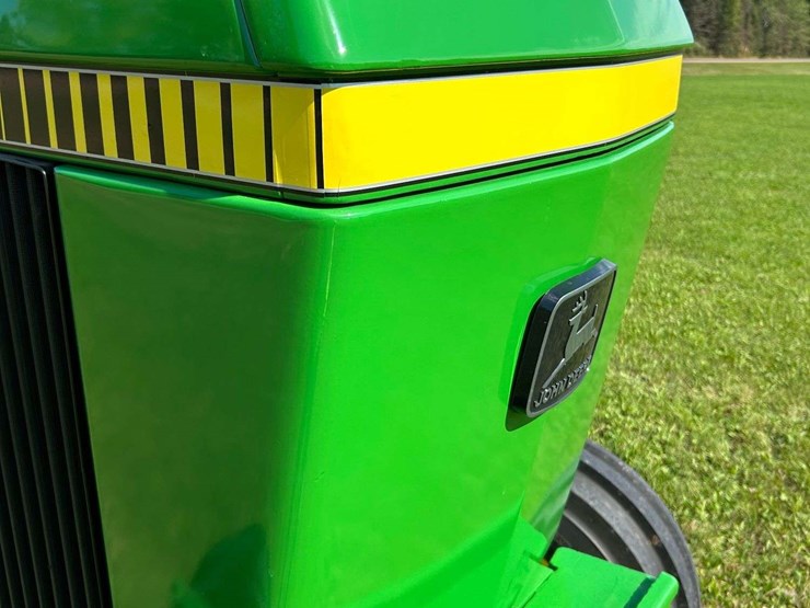 john-deere-4240-image-4