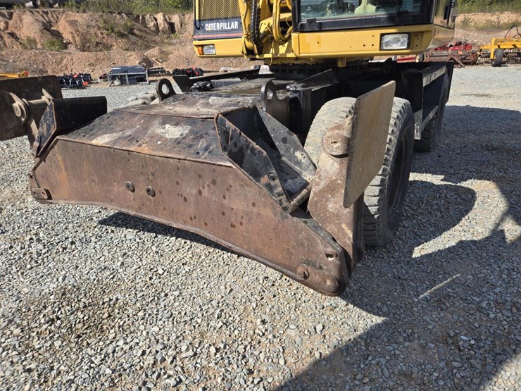 2006-caterpillar-m318-image-28