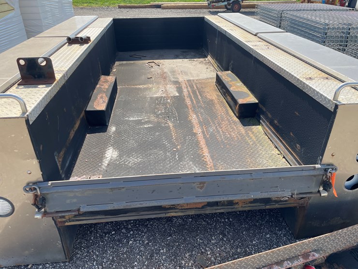 #6449-•-10'-utility-truck-box-image-7