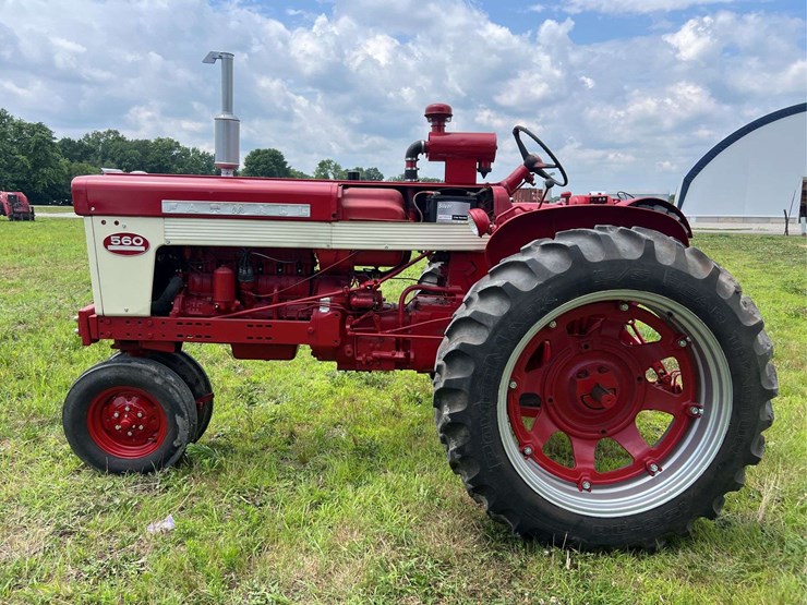 farmall-560-image-2