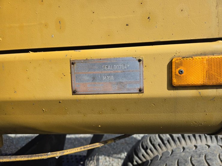 2006-caterpillar-m318-image-77