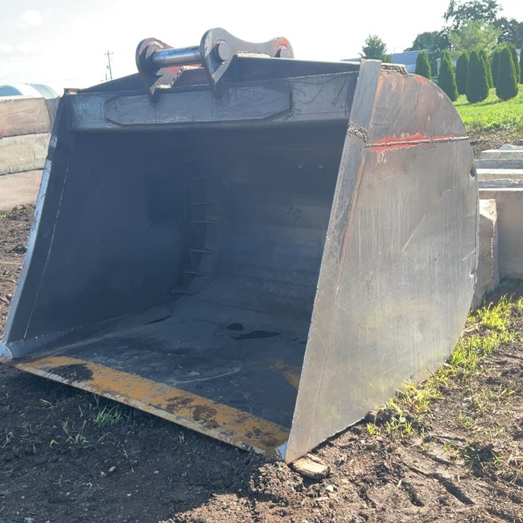 #205 • 6 yd Mulch Bucket