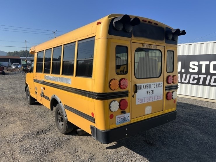 2009-chevrolet-express-school-bus-image-6