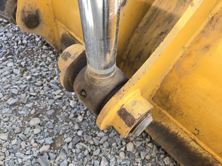 2015-deere-310sl-hl-image-22