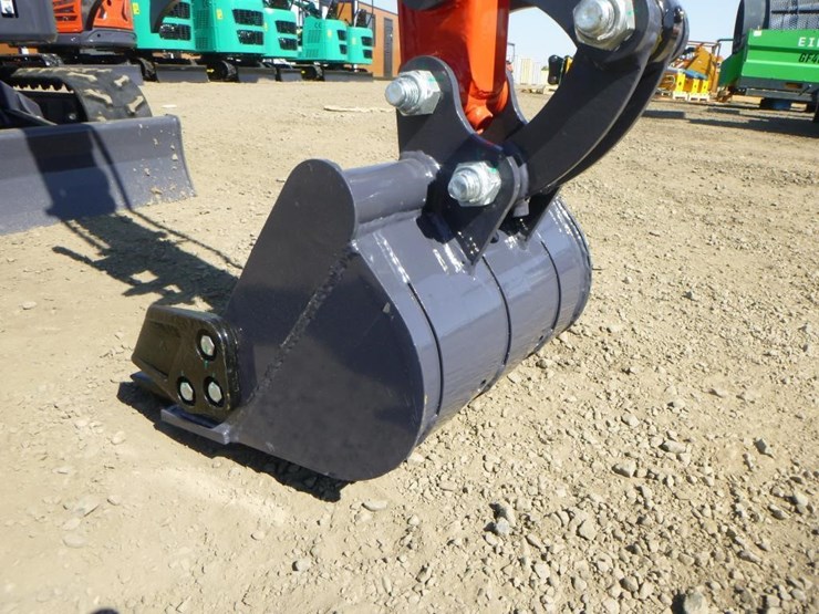 2025-agt-mx15rx-hydraulic-excavator-image-10