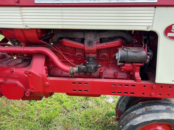 farmall-560-image-23