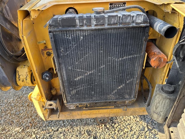 2001-new-holland-ls180-image-23