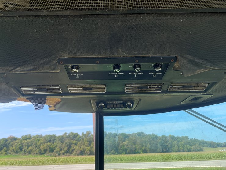 john-deere-4230-image-39