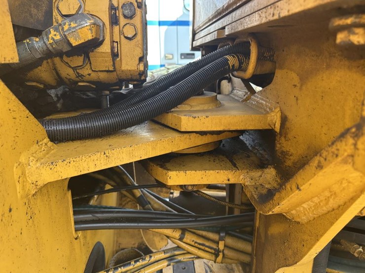 deere-770bh-image-54