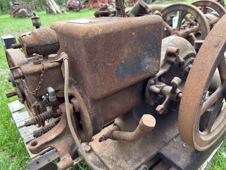 1.5hp-mccormick-deering-ihc-m-image-8