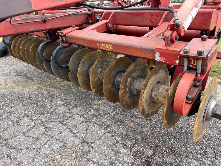 #1033-•-sunflower-chisel-plow-image-4