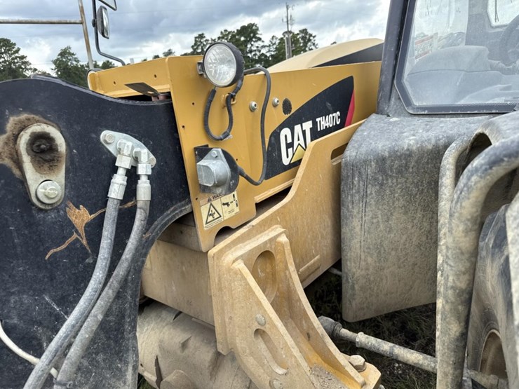 caterpillar-th407c-image-21