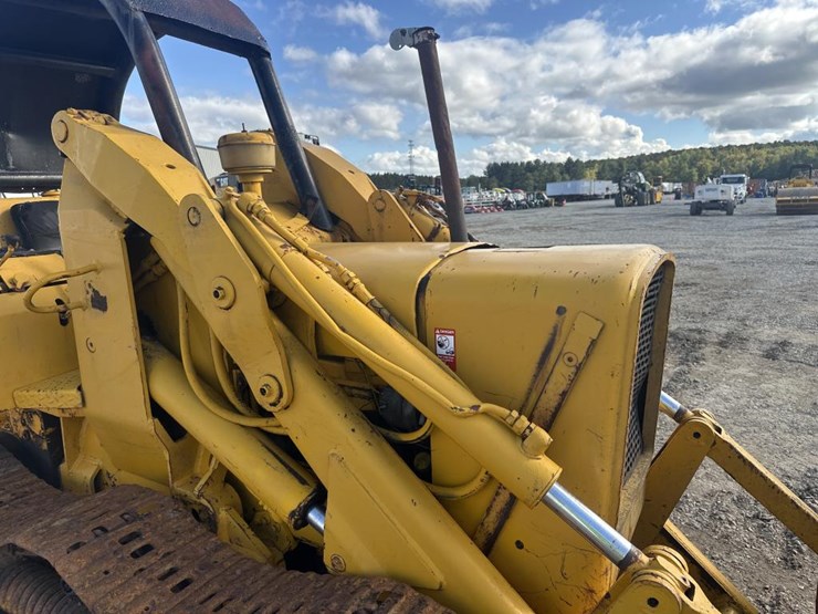 john-deere-300-image-13