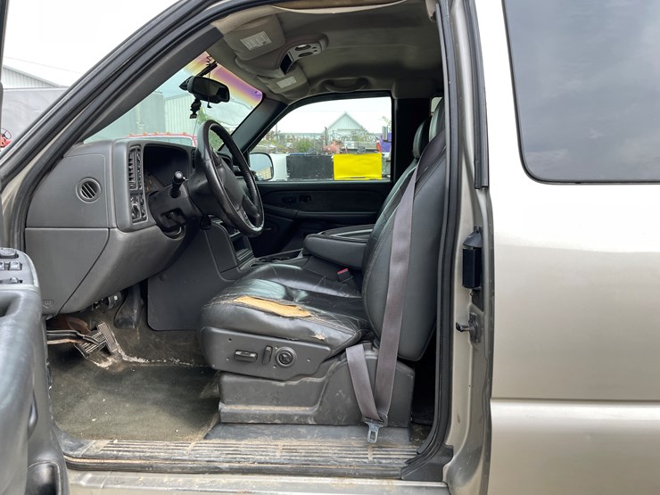 #1014-•-2003-chevy-extended-cab-pickup-truck-(has-wi-title)-image-33