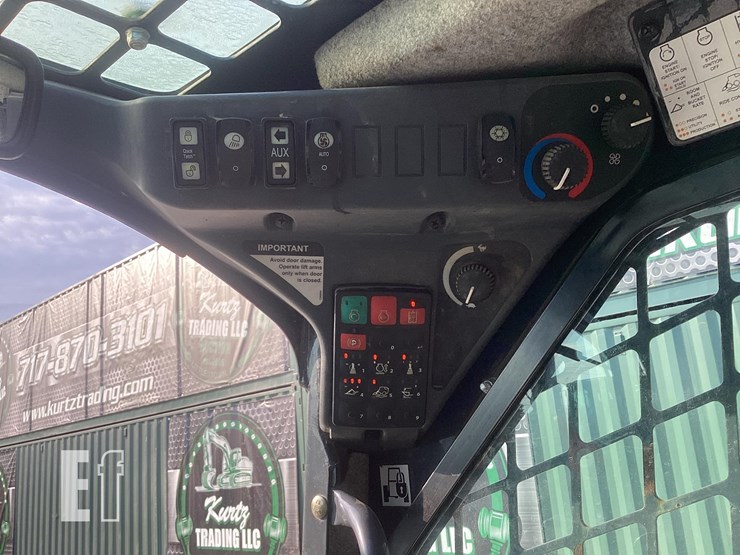 2020-deere-333g-image-16