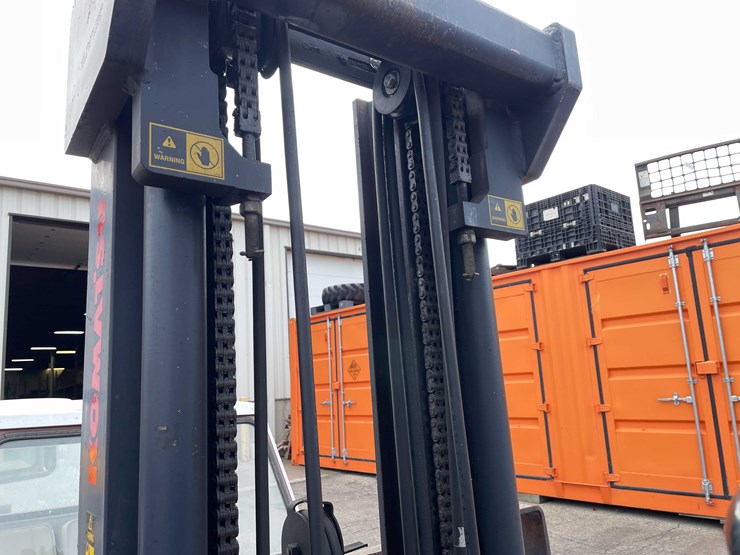 #1982-•-komatsu-forklift-(o4)-image-86