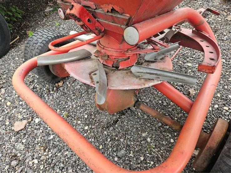 #2025-•-lely-towable-spreader-image-15