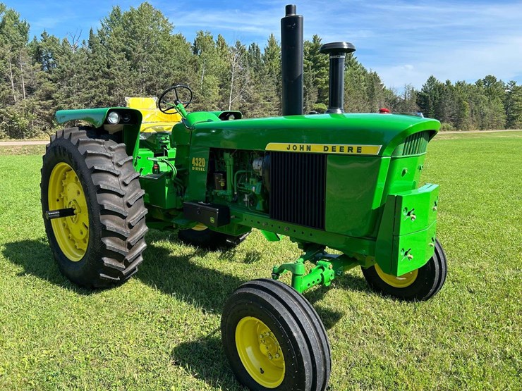 john-deere-4320-image-9