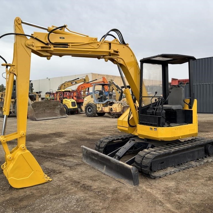 KOMATSU PC50UU-1