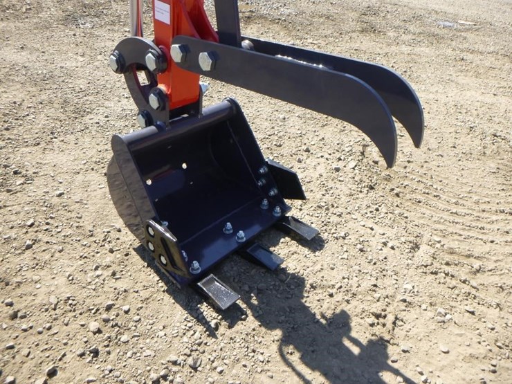 2025-agt-mx15rx-hydraulic-excavator-image-9