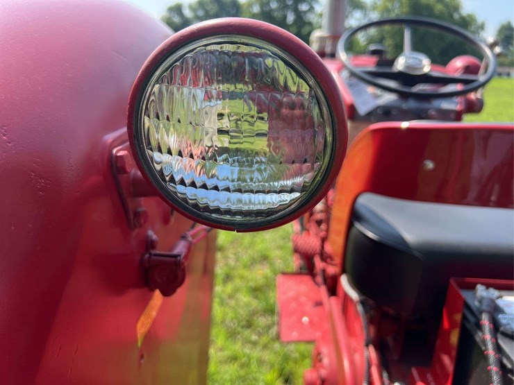 farmall-340-image-65