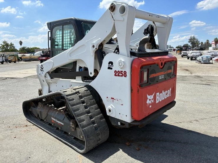 2022-bobcat-t870-image-4