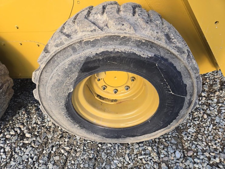 caterpillar-242d3-image-39