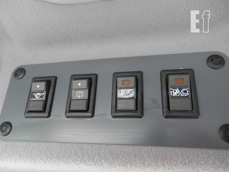 2019-massey-ferguson-1735m-image-20