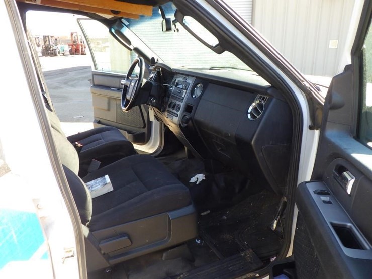 2015-ford-expedition-image-5