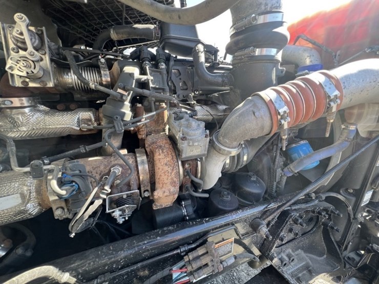 2020-peterbilt-579-image-15
