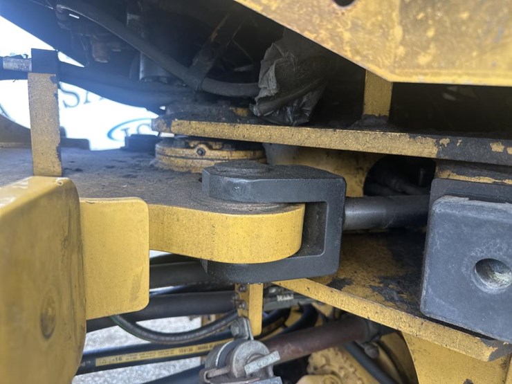 caterpillar-930h-image-29