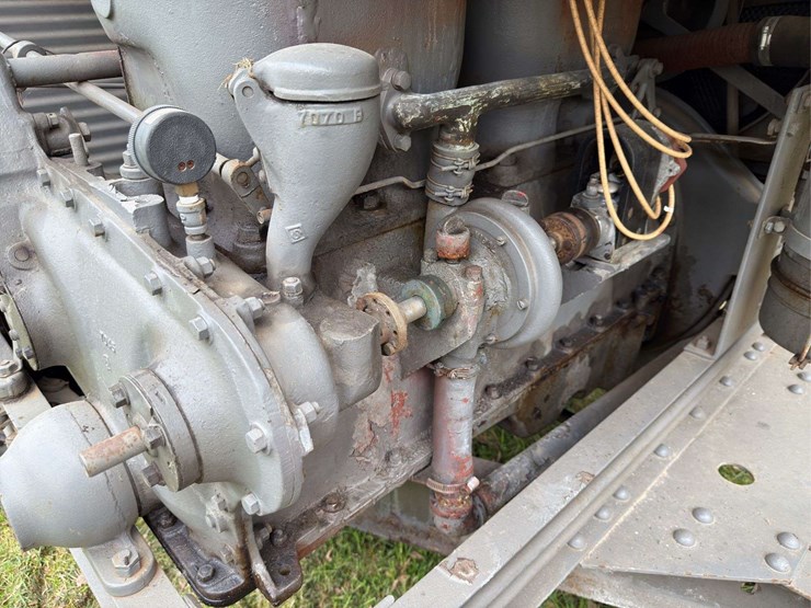 22-40-gray-drum-drive---canadian-special-image-9