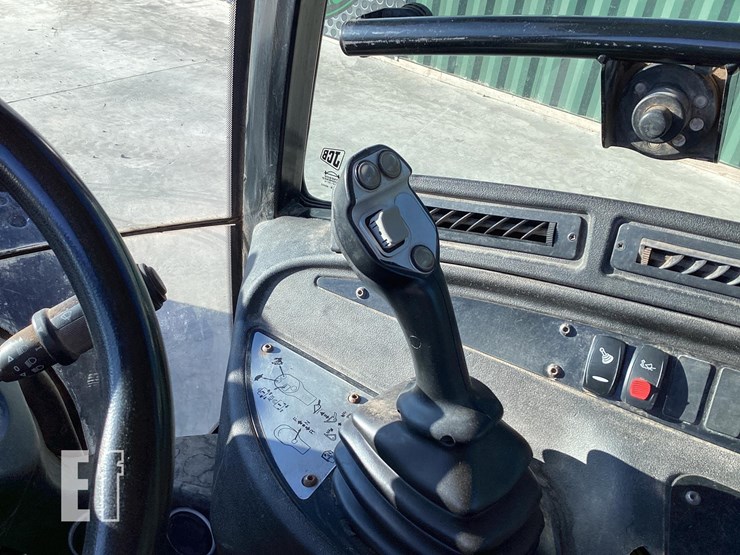 2018-jcb-409-image-16