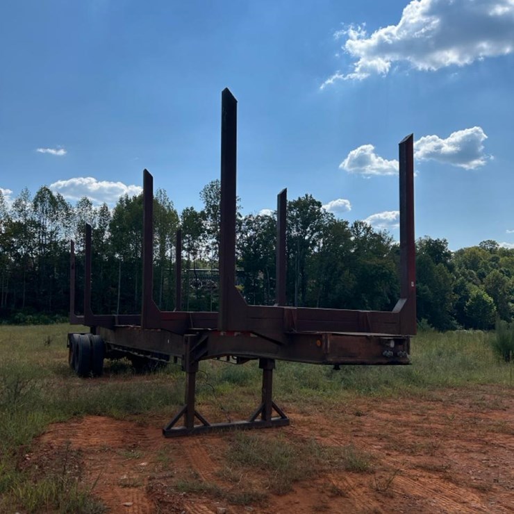 #2100 • 1988 Pitts Log Trailer