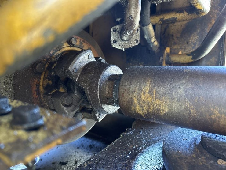 caterpillar-930-image-29