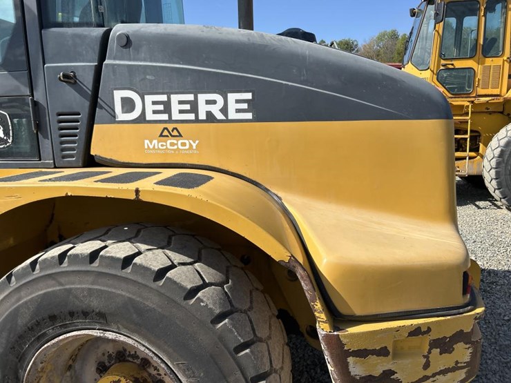 2016-deere-344k-image-45