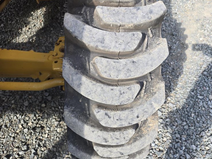 2015-deere-310sl-hl-image-84