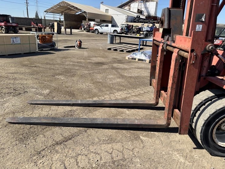 clark-gph75-forklift-image-9