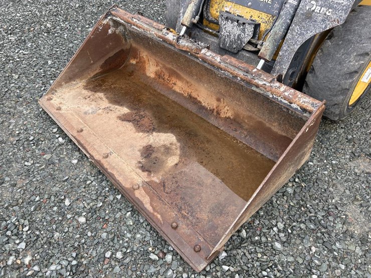 deere-318g-image-10