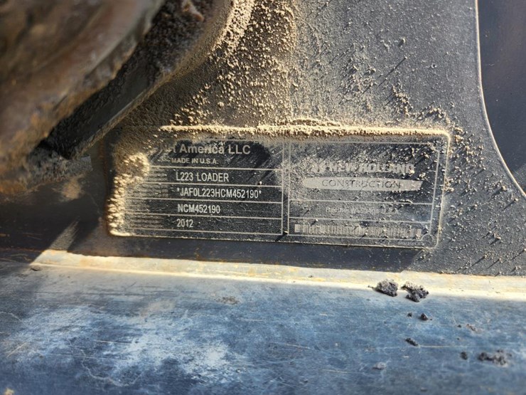 2012-new-holland-l223-image-46