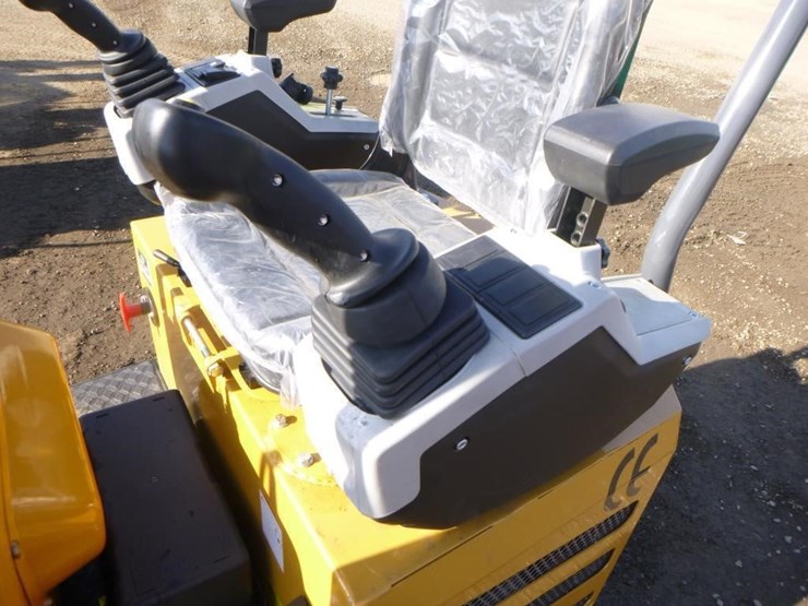 2025-agt-mx12rx-hydraulic-excavator-image-22