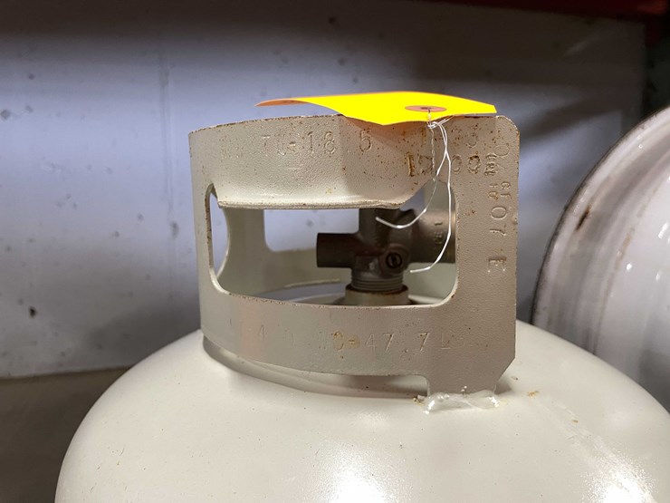 #5525-•-grill-propane-tank-(cw)-image-6